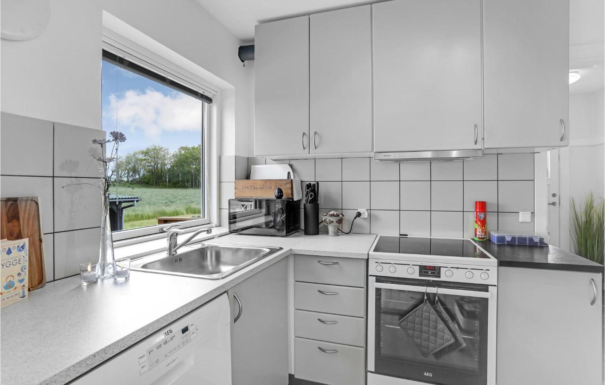 Beautiful Home In Ronne With House A Panoramic View Luaran gambar